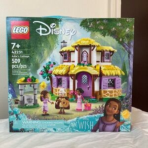 NWT LEGO ASHA’S COTTAGE - SEALED - 7+ Yrs - 43231 - 509 Pieces - Building Toy